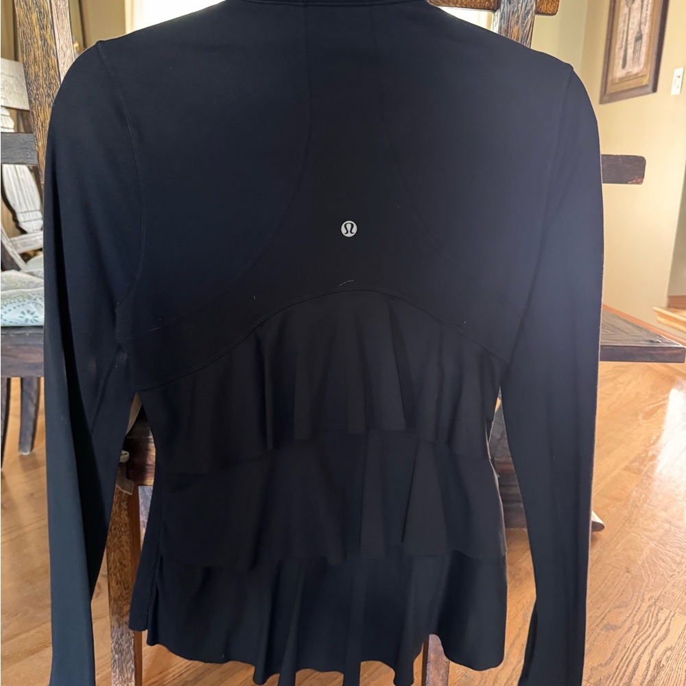 Lululemon limited edition Define Jacket Ruffle Back